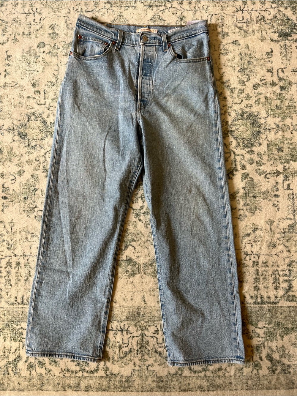Levi’s light wash straight leg jeans